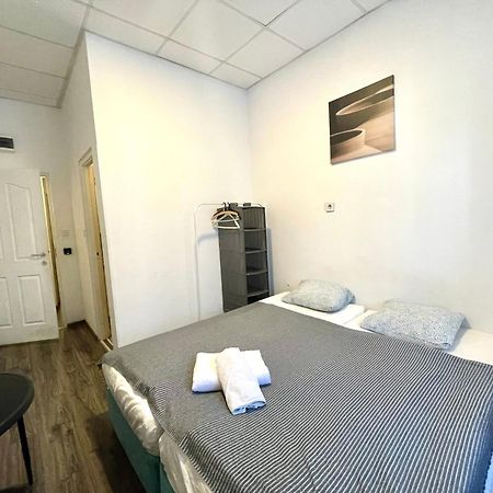 Aradi Rooms With Private Bathroom In The City Centre Budapest Eksteriør bilde