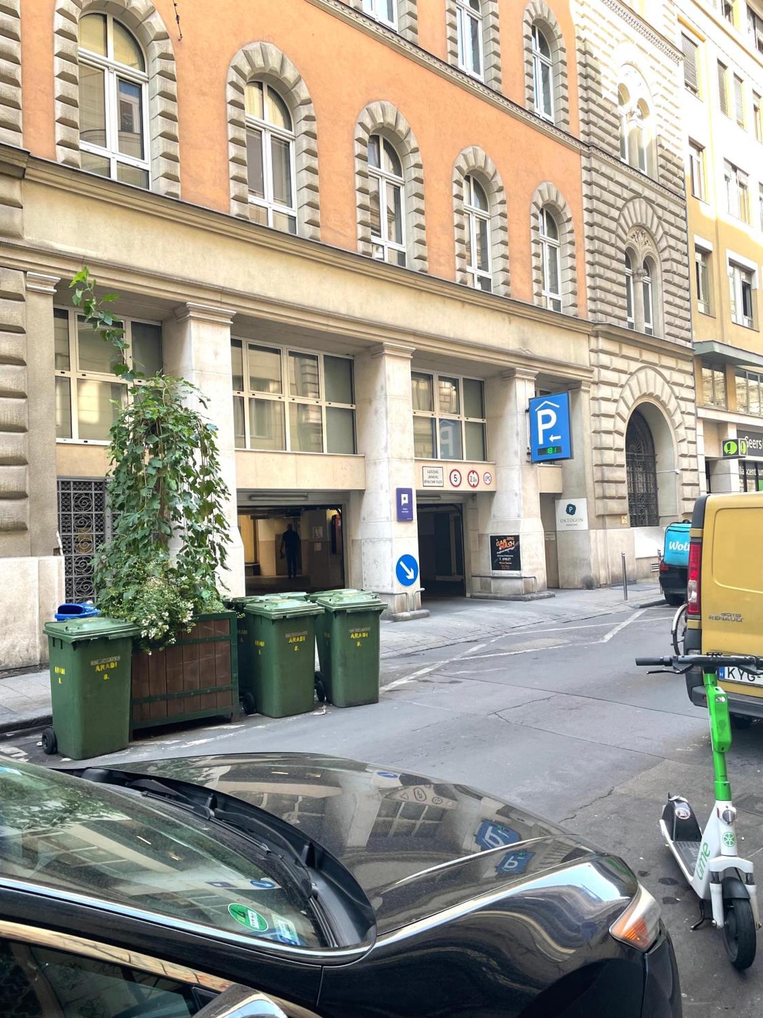 Aradi Rooms With Private Bathroom In The City Centre Budapest Eksteriør bilde