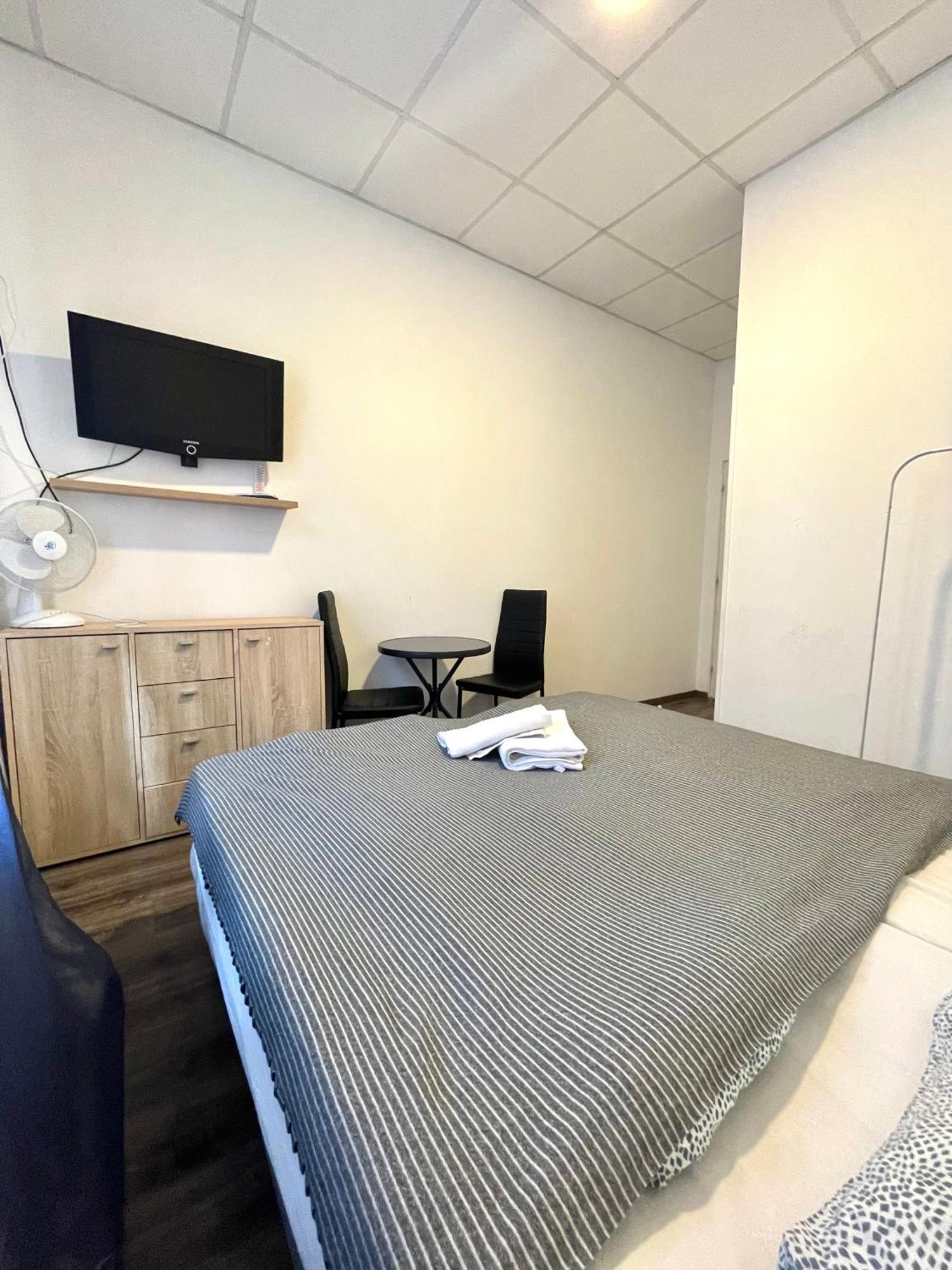 Aradi Rooms With Private Bathroom In The City Centre Budapest Eksteriør bilde