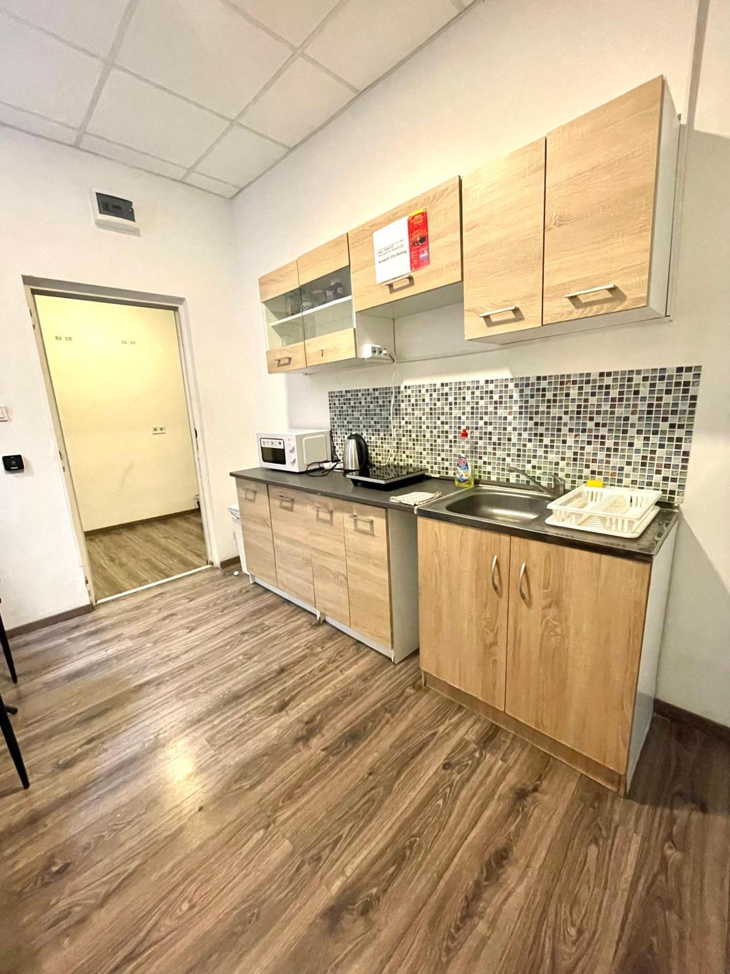 Aradi Rooms With Private Bathroom In The City Centre Budapest Eksteriør bilde