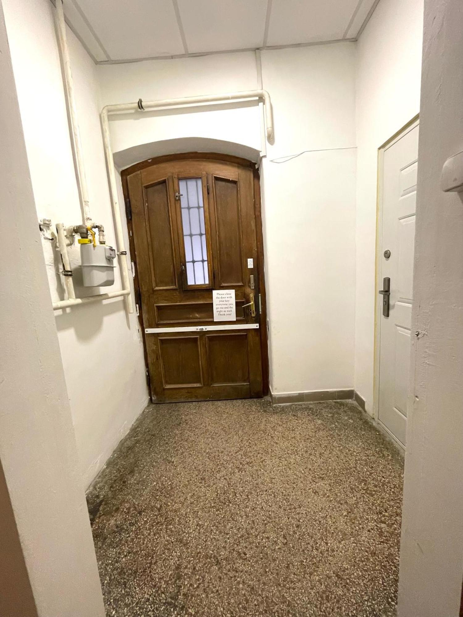 Aradi Rooms With Private Bathroom In The City Centre Budapest Eksteriør bilde